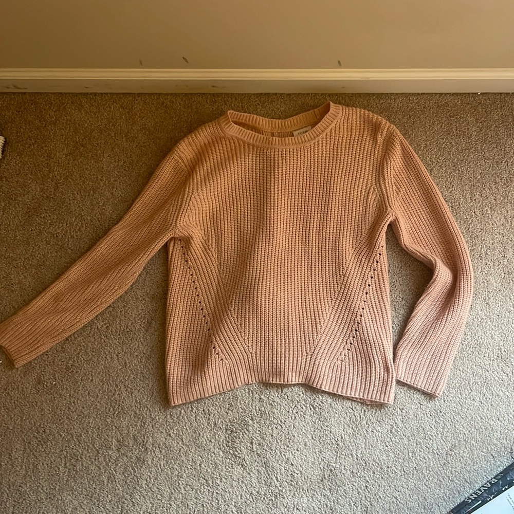 Adorable pink sweater with tie in back